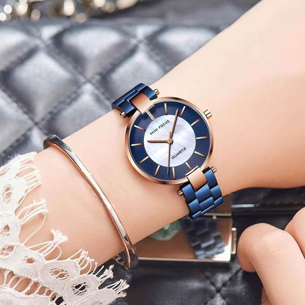 Mini Focus Simple Quartz Watches for Women Lady Woman Waterproof Stainless Steel Wristwatch