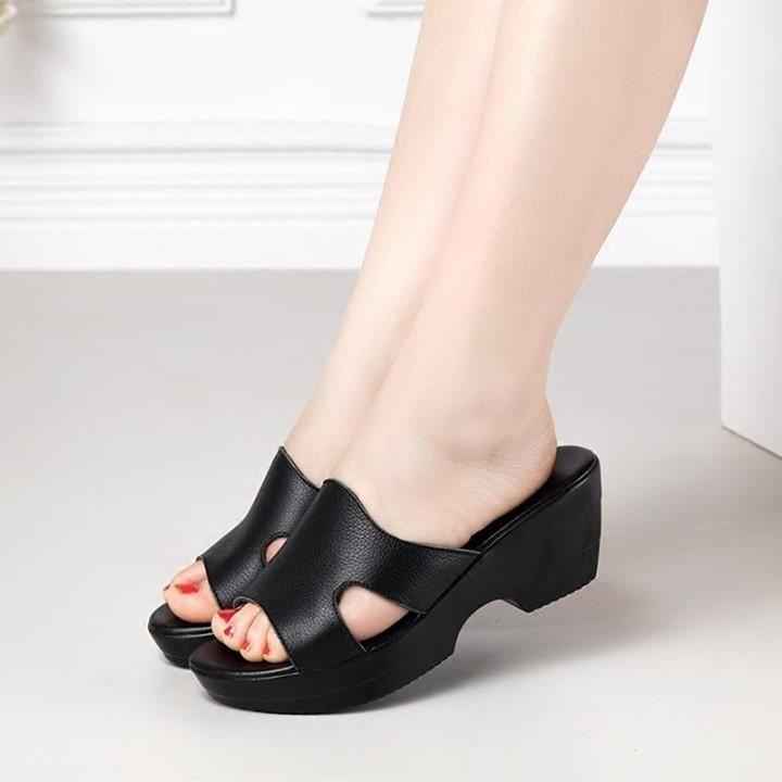 Yes or No?<br />
.<br />
.<br />
⭕️ Women's Casual Shoes Leather Wedges Slipper Sandals .<br />