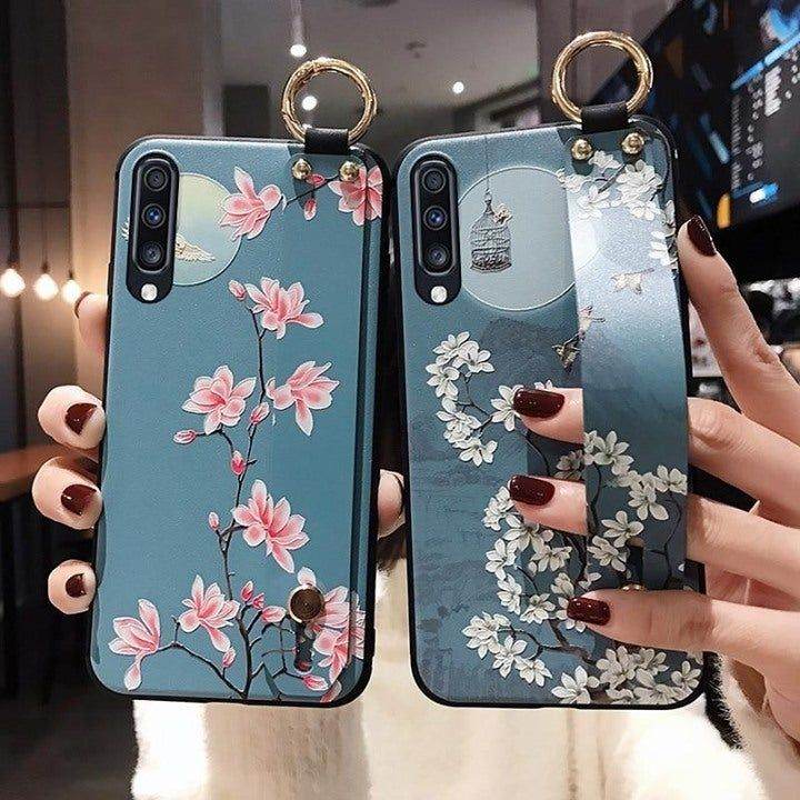 Stylish and Practical: SoCouple Flower Blue Cute Phone Case for Galaxy Devices - Touchy Style