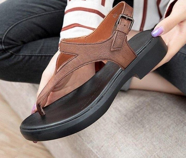 Rate this shoe 1-10 👇<br />
.<br />
.<br />
.<br />
👟 $60 | 2020 Beach Sandals Woman Outdoor C - Touchy Style .