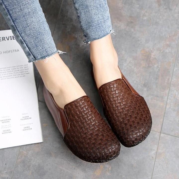 🔥 Women's Casual Shoes Black Leather Soft Comfortable Woven Flats . | $57.61 <br />
<br />
➡️ - Touchy Style .