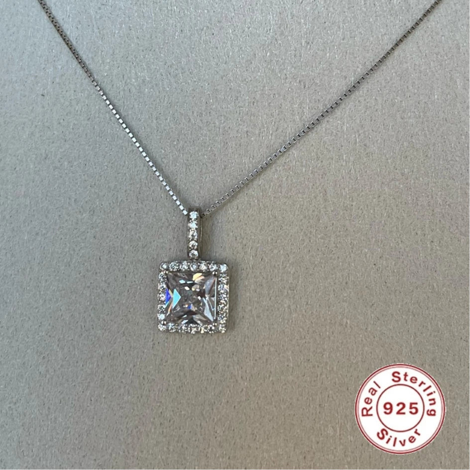 925 Sterling Silver Necklace Charm Jewelry - Super Flash Square Zircon Pendant - Xm389 - Touchy Style