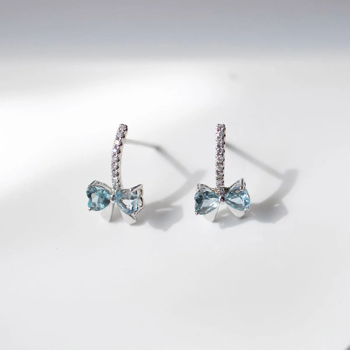 925 Sterling Silver Stud Earrings Charm Jewelry - Ocean Blue Bowknot - Xm375 - Touchy Style