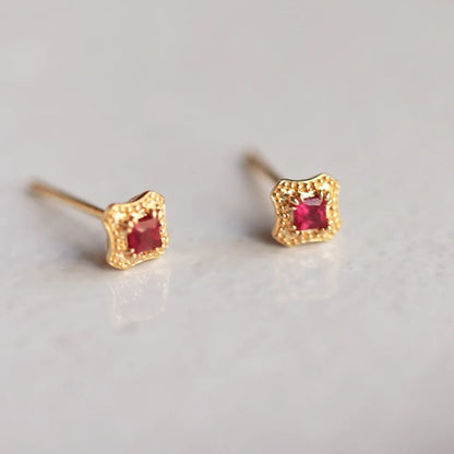 925 Sterling Silver Stud Earrings Charm Jewelry - Red Square Zircon - Xm373 - Touchy Style