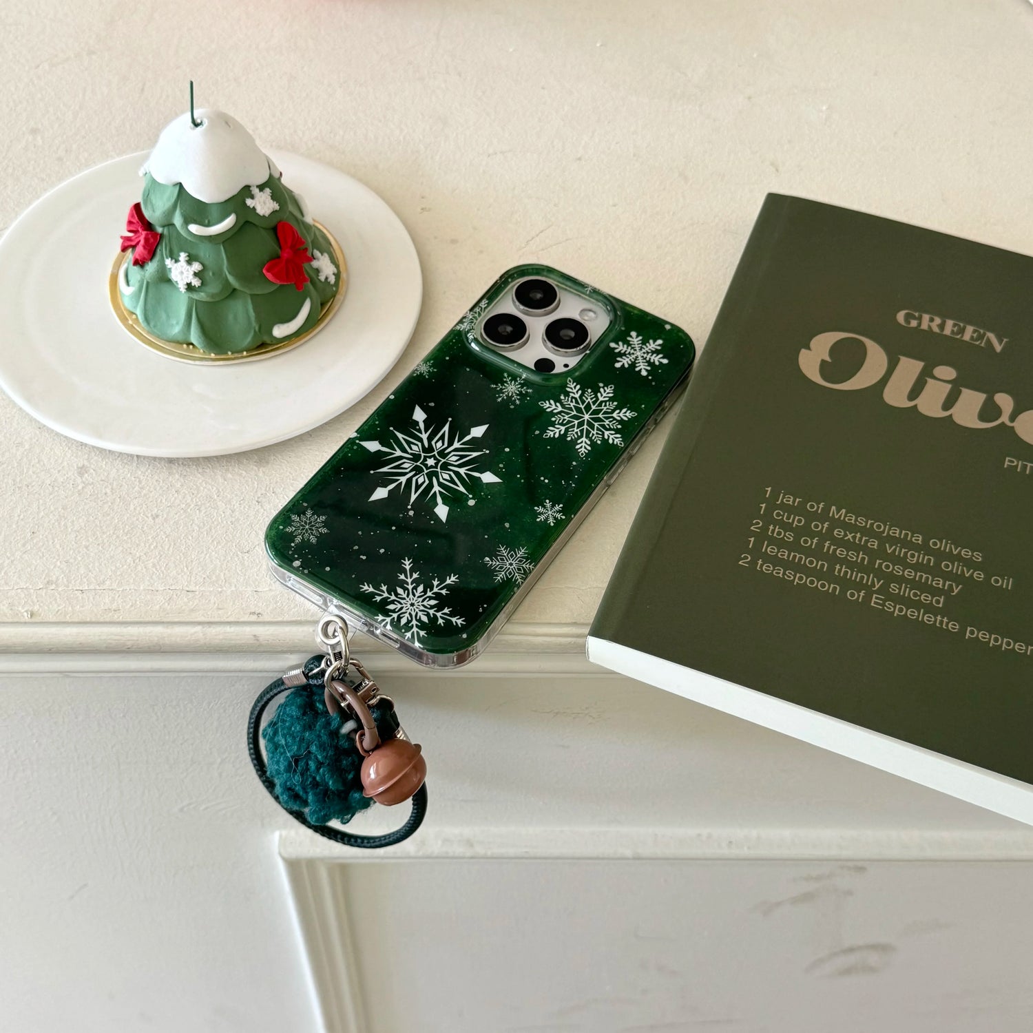 Cute Phone Cases For iPhone 16, 15, 14, 13 Pro Max - Vintage Glittering Green Snowflakes - Fluffy Dangle Chic Back Cover - PC9430