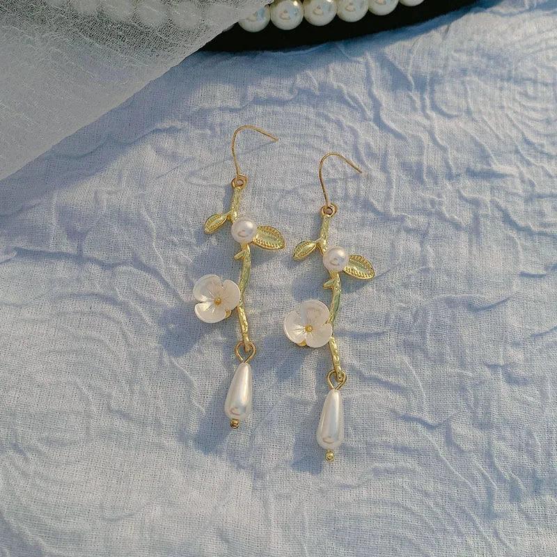 Charming Korean Earrings with White Pearls for Women - Charm Jewelry R1240