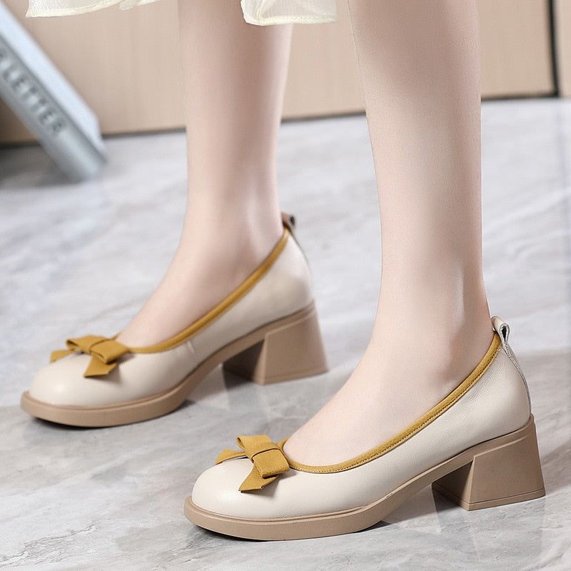 Bow Genuine Leather Fashion Pumps - Women&