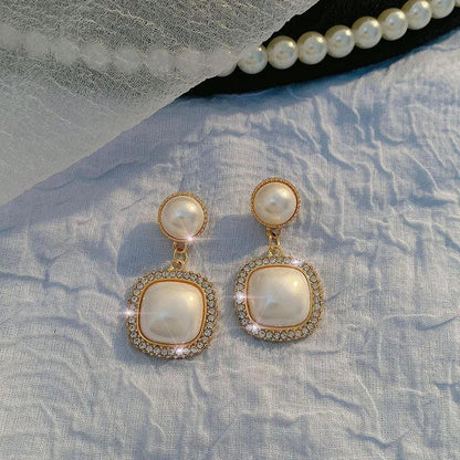 Charming Korean Earrings with White Pearls for Women - Charm Jewelry R1240 - Touchy Style