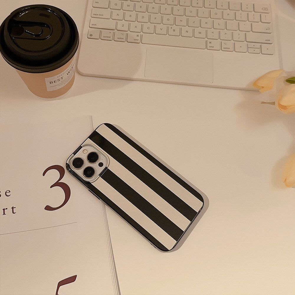 Cute Luxury Retro Glossy Striped Phone Cases for iPhone 14, 13, 12
