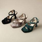 FT2382 Elegant Retro Velvet Sandal - Women&