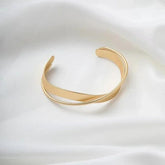 Gold Plated Mobius Bracelet Charm Jewelry R128 - Women&