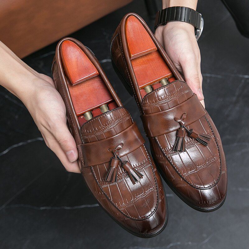  Men's Single Shoes,Pointed Loafers Shoes Breathable Leather  Wedding Shoes Fashion Slip On Business Formal Casual Shoes Large  Size,Brown-40 : Clothing, Shoes & Jewelry