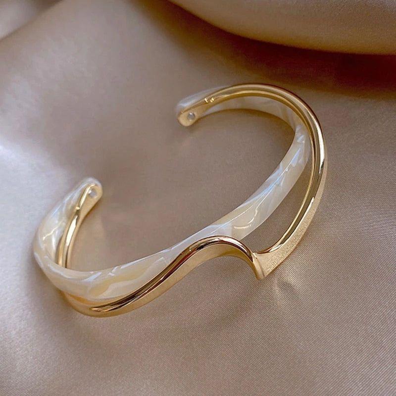 Simple White Shellfish Bracelets Charm Jewelry SOS33 Metal Geometric Open Bangle - Touchy Style