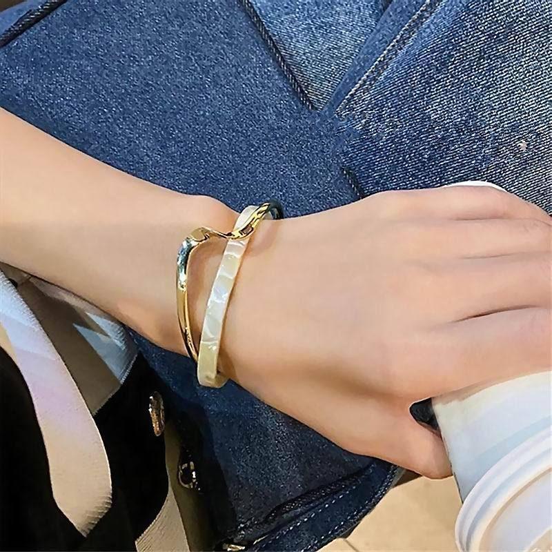 Simple White Shellfish Bracelets Charm Jewelry SOS33 Metal Geometric Open Bangle - Touchy Style