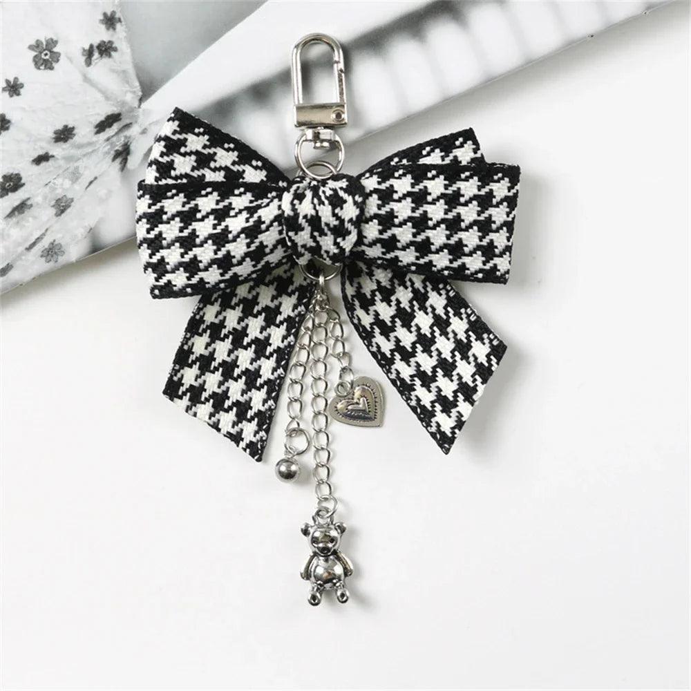 Unique Keychains - Classic Black White Lattice Bowknot - TSKC16 - Touchy Style