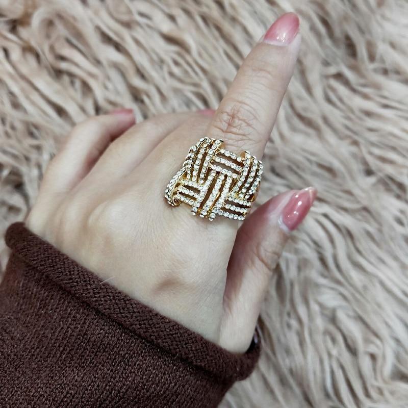 Big Hollow Weave Shaped Finger Rings Charm Jewelry - Touchy Style