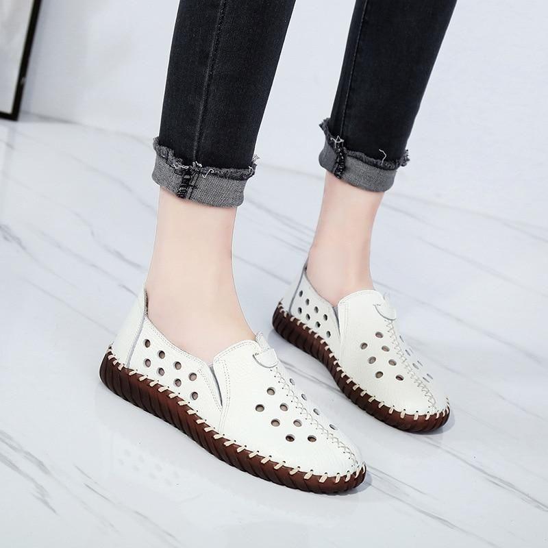 Luxury Womens Top Design Flat Slippers Ladies Tribute Style For Beach,  Casual Wear, And Walking Available In Sizes 35 43 With Box From  Fashionshoes688, $58 | DHgate.Com