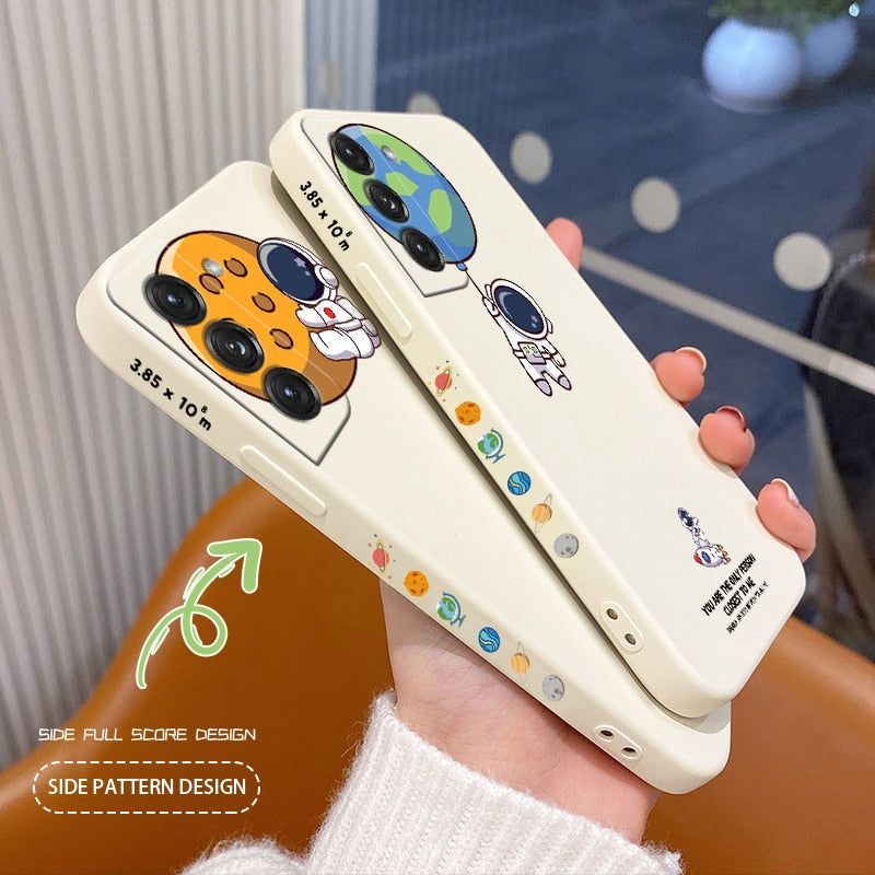 White Astronaut Cute Phone Case For Galaxy S22 S21 S20 FE S10 Note 20 10 Ultra  Plus A72 A52 A32 A71 A51 A31 A21S